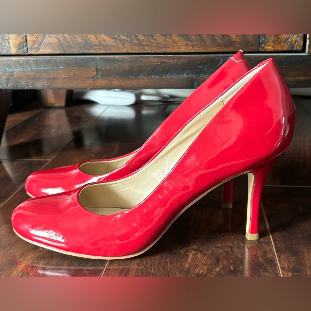 NWT Nine West Womens Cherry Red Patent Leather Heels Size 9